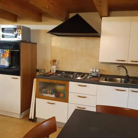 Loft Sotto Il Vulcano, Con Posto Auto Privato * ザッフェラーナ・エトネーア