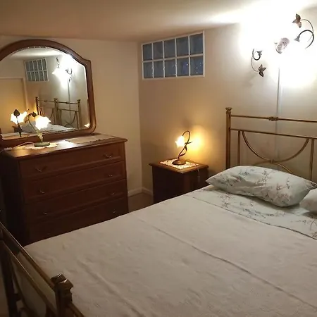 別荘 Loft Sotto Il Vulcano, Con Posto Auto Privato ザッフェラーナ・エトネーア