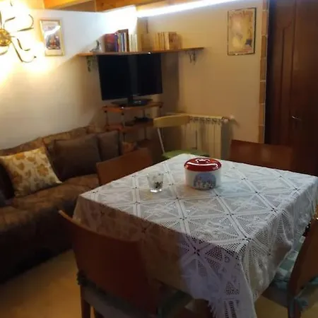 Loft Sotto Il Vulcano, Con Posto Auto Privato 別荘 ザッフェラーナ・エトネーア